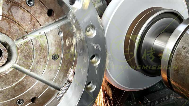 回转支承磨加工